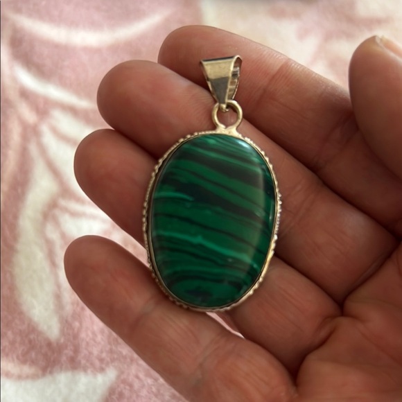 Natural Malachite Oval Pendant – Bold Green Striped Stone in Silver Tone Setting - Picture 1 of 2